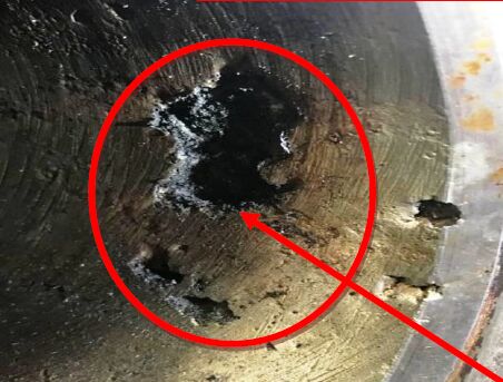Dégâts de cavitation sur une pièce de pompe